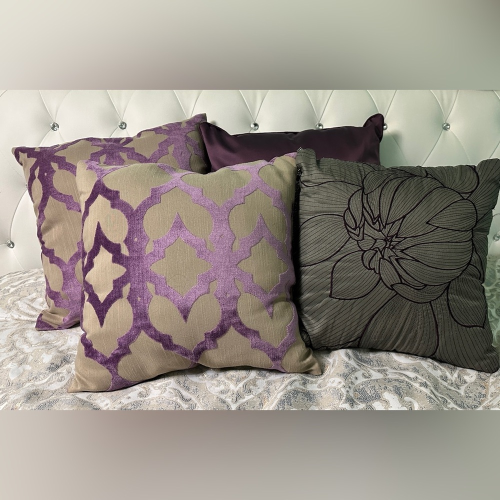 Set of 4 Accent Pillows